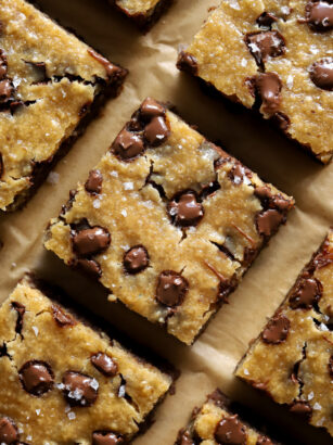 Greek Yogurt Blondie Brownies