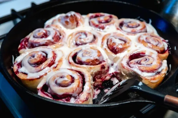 Sourdough Berry Sweet Rolls
