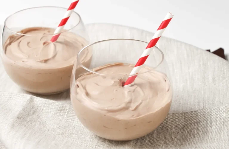 CHOCOLATE FROSTY