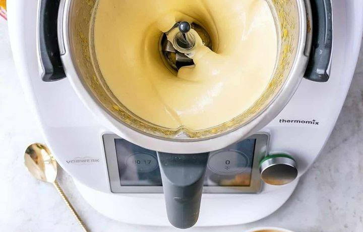 Homemade Mango Ice Cream